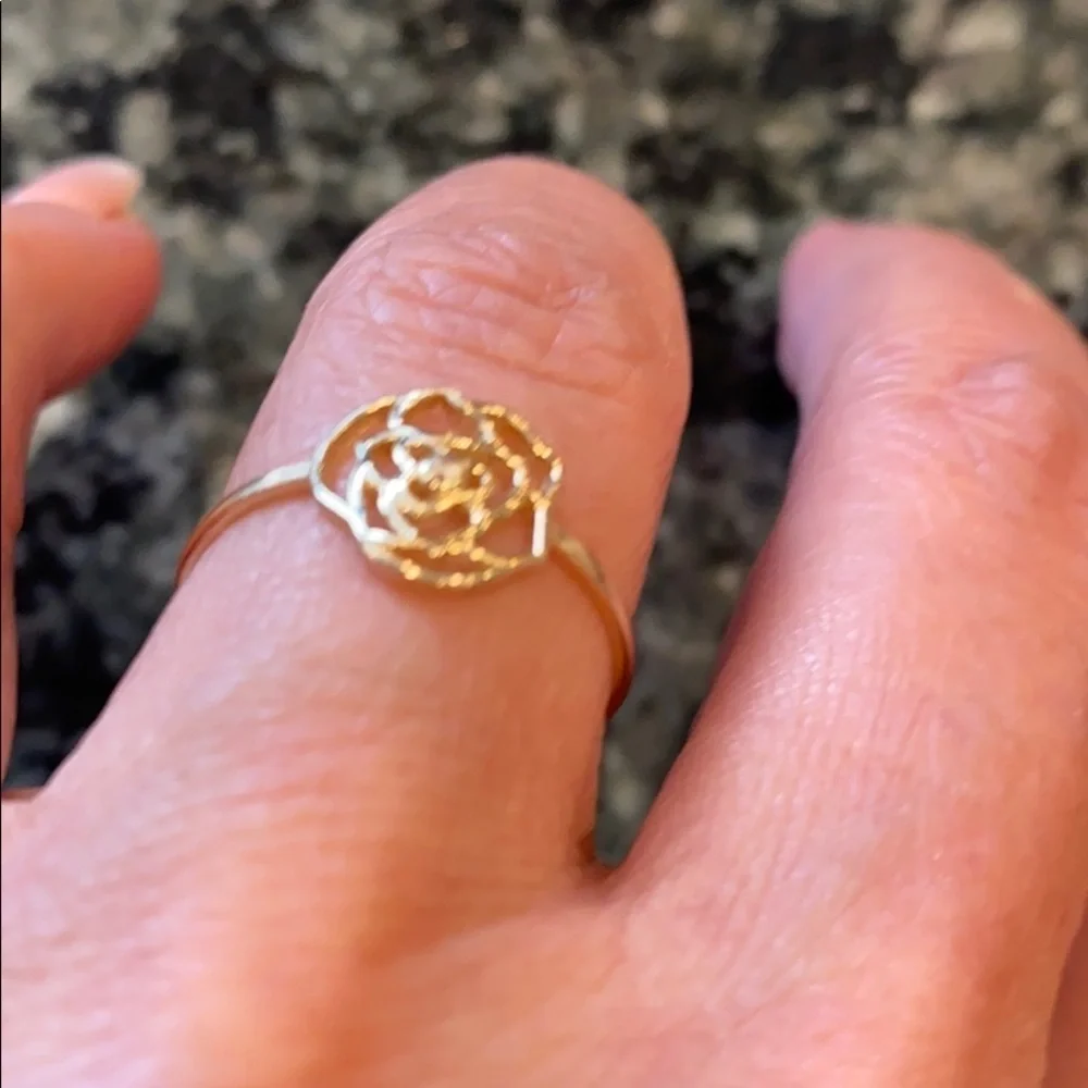 New Dainty Flower Ring 14K Real Gold Promise Ring size 7